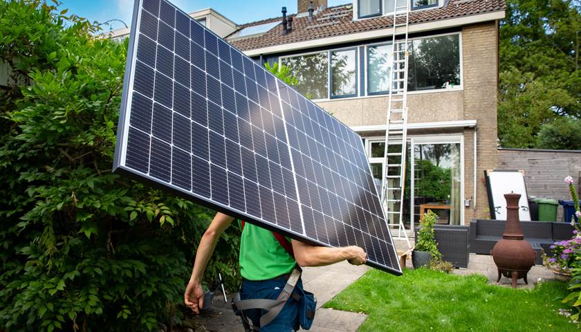 zelf zonnepanelen installeren
