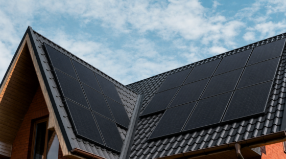 hoeveel energie levert een zonnepaneel op
